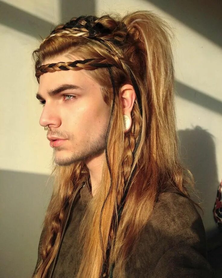 Красивые прически для парней с длинными волосами Nils Kuiper (@lithunium.snow) * Instagram photos and videos Long hair styles men