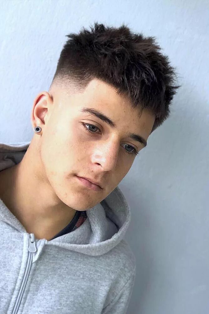 Красивые прически для парней с короткими волосами 100 Best Men’s Hairstyles and Haircuts To Look Super Hot (2023 Update) Crop hair
