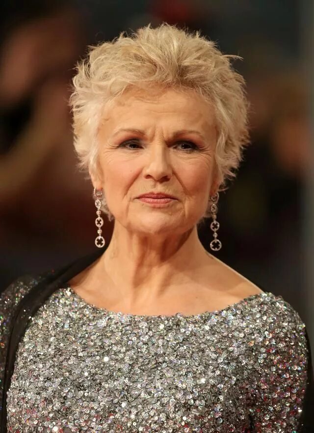 Красивые прически для пожилых женщин Summer Hairstyles For Women Over 60 - Elle Hairstyles Edgy hair, Womens hairstyl