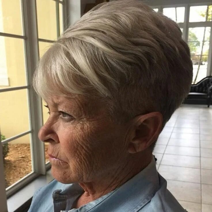 Красивые прически для пожилых женщин The Best Hairstyles and Haircuts for Women Over 70 Cool hairstyles, Short hair c