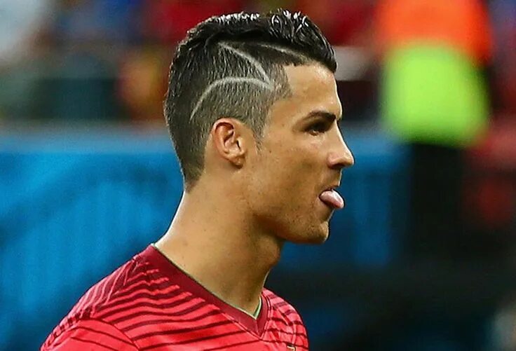 Красивые прически футболистов Pomade vs Gel - Which is Best for Me Cristiano ronaldo hairstyle, Cristiano rona