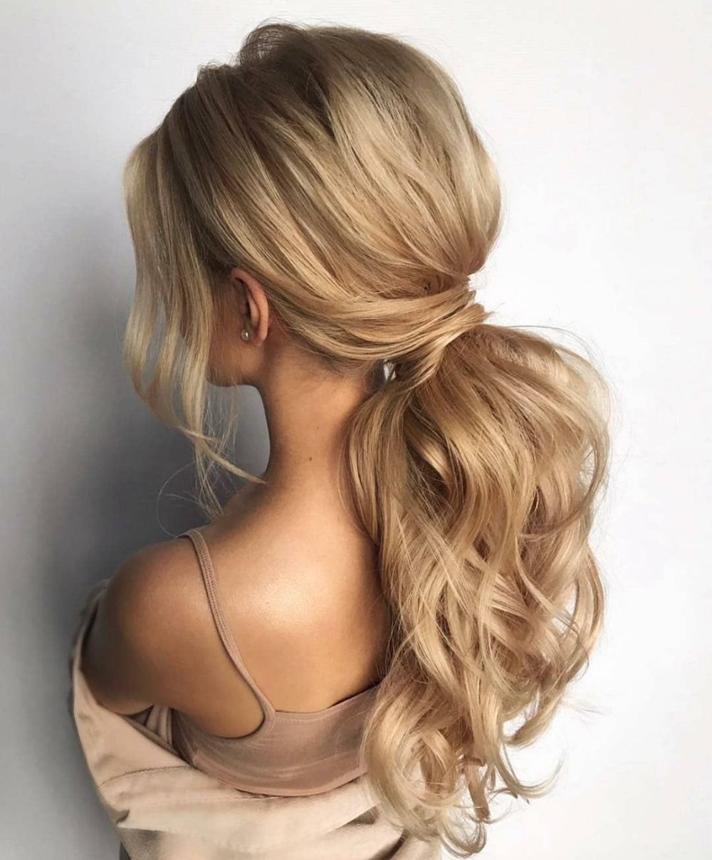 Красивые прически хвосты на длинные волосы Pin by Kama Surata on Coiffure Low ponytail hairstyles, Tail hairstyle, Prom hai