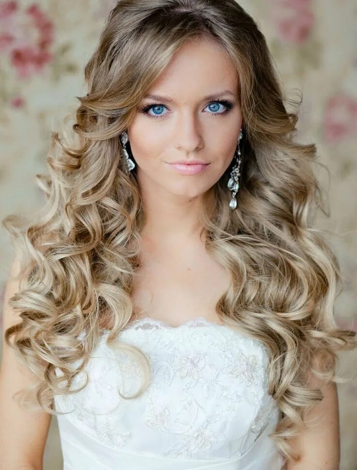 Красивые прически локоны на длинные Homecoming Hairstyle Curly Hair Peinados elegantes, Peinados poco cabello, Peina