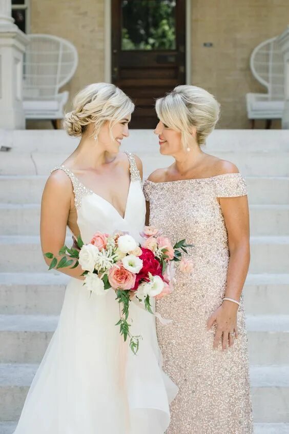 Красивые прически маме на свадьбу Brautmutter Kleider: Die schönsten Outfits & alle Tipps Mother of groom dresses,
