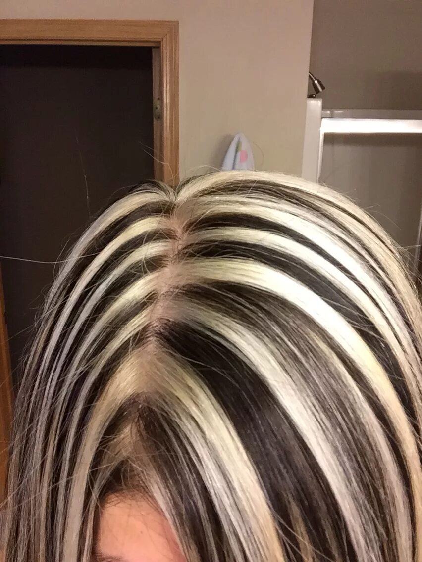 Красивые прически мелирование Jeffrey lemorte Orland park Il...Stylist Laurie:) Platinum blonde with dark low 
