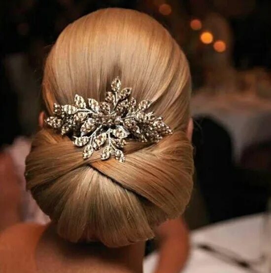 Красивые прически на бал Muito chique Beautiful wedding hair, Unique wedding hairstyles, Long hair styles