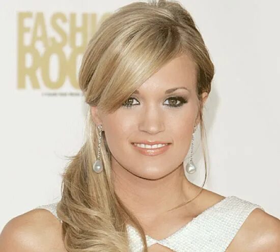 Красивые прически на челке фото low side ponytail hairstyles Cute Low Side Ponytail Hairstyle Ideas Cute ponytai