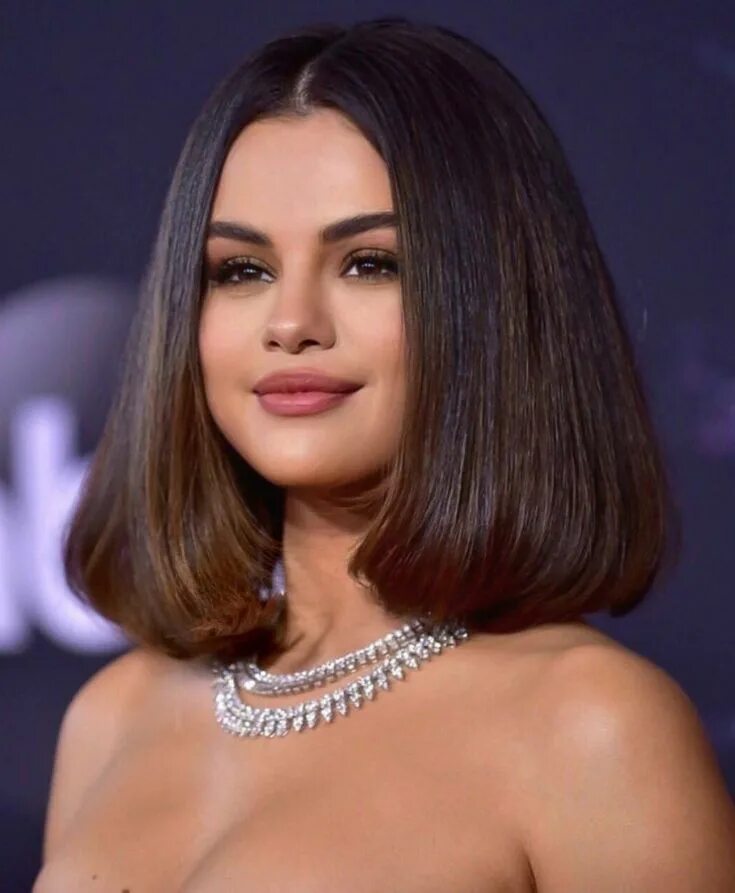 Красивые прически на длинное каре Pin by екатерина on Selena Selena gomez short hair, Selena gomez hair, Selena go