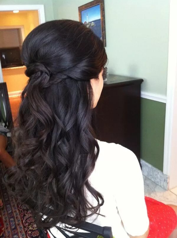 Красивые прически на длинные густые волосы Half-down beachy waves..by Calista Brides Hair & Makeup Artistry Hair styles, We