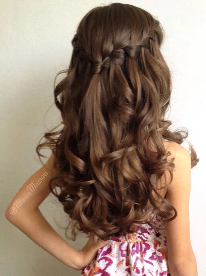 Красивые прически на длинные волосы для детей Spiky Hairstyle For Women Acconciature capelli lunghi boccoli, Acconciatura per 