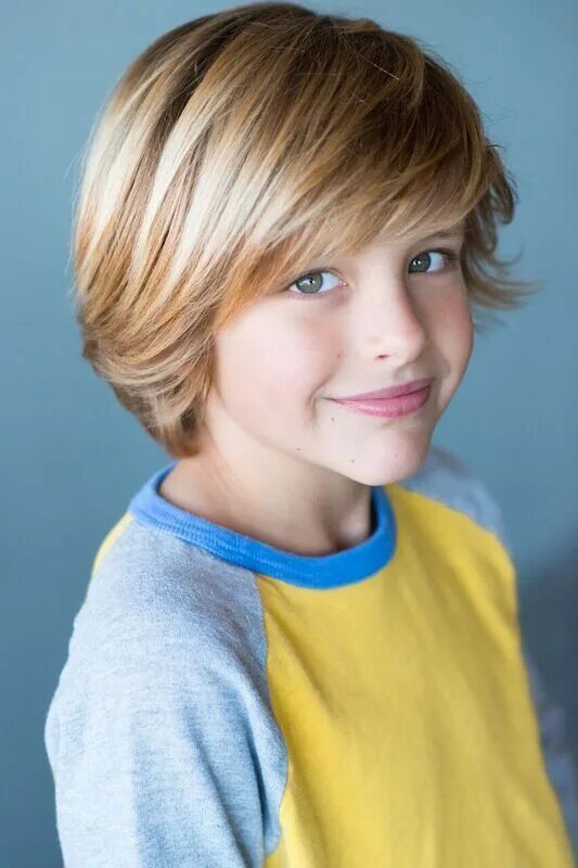 Красивые прически на длинные волосы для мальчиков Pin by lisa ali on boy haircuts Boys long hairstyles, Boy haircuts long, Boys ha