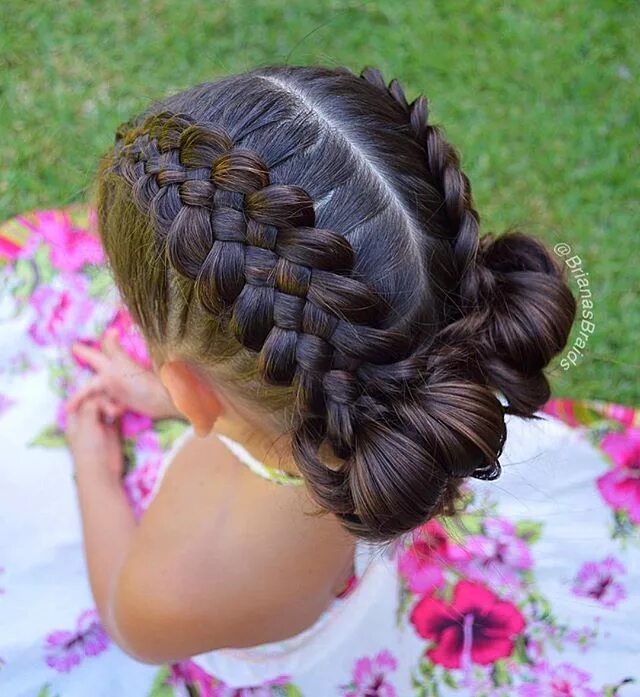 Красивые прически на др девочке Pinterest
