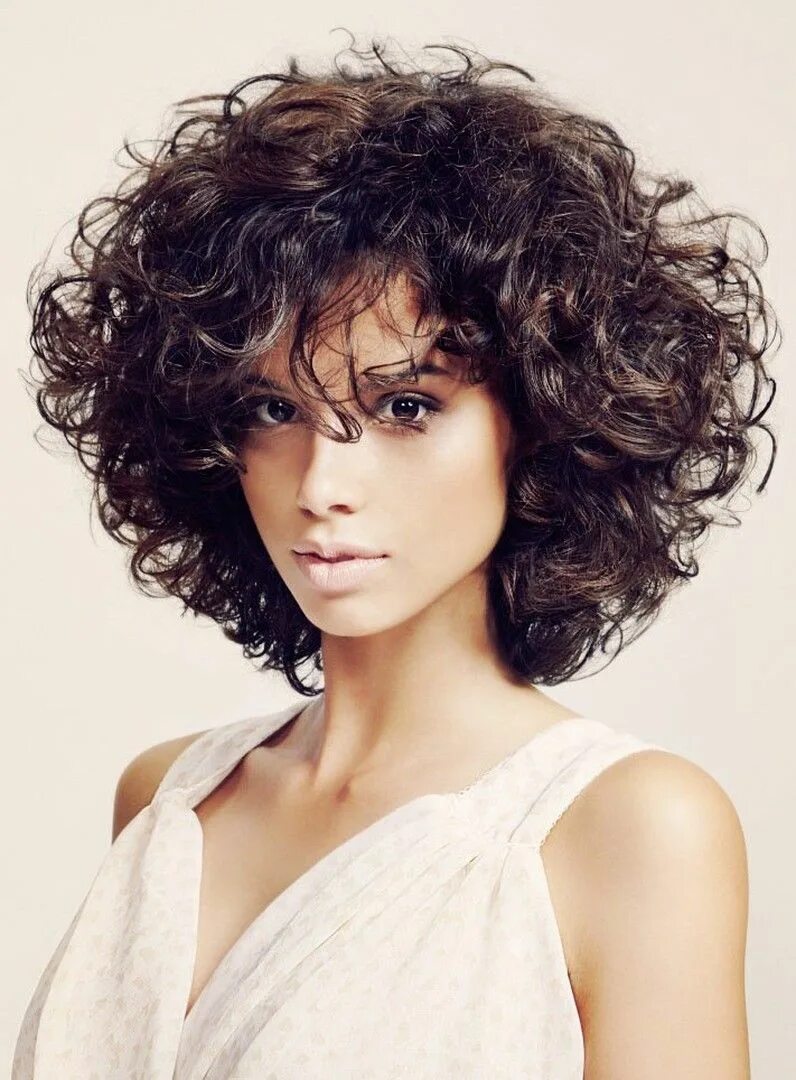 Красивые прически на короткие волосы кудрявые Fashion Curly Bob Hairstyle Wig Haircuts for curly hair, Medium length curly hai