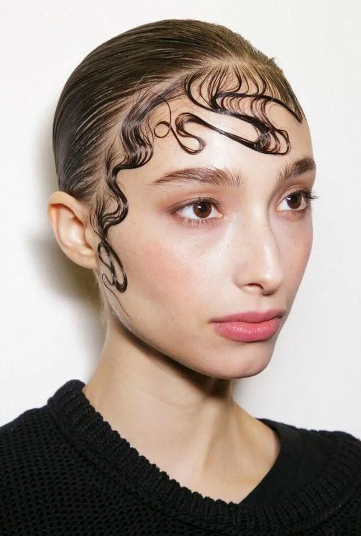Красивые прически на лице Pin on Dippity Dos Wet look hair, Runway hair, Catwalk hair