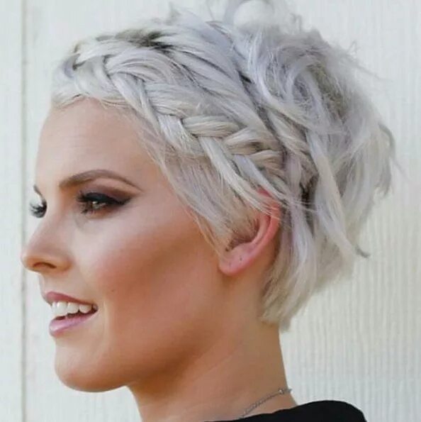 Красивые прически на очень короткие волосы Gray hairs Short hair styles, Long pixie hairstyles, Short hair cuts