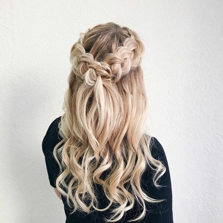 Красивые прически на русые волосы Pin by Sarah G on Future due, face & nails Down hairstyles, Long hair styles, Sh