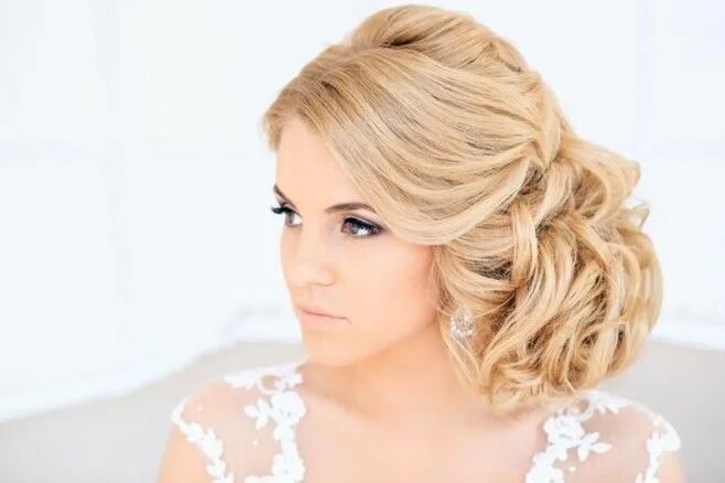 Красивые прически на среднюю длину Fryzury ślubne - koki, włosy długie, krótkie, warkocze, blond Short hair styles,
