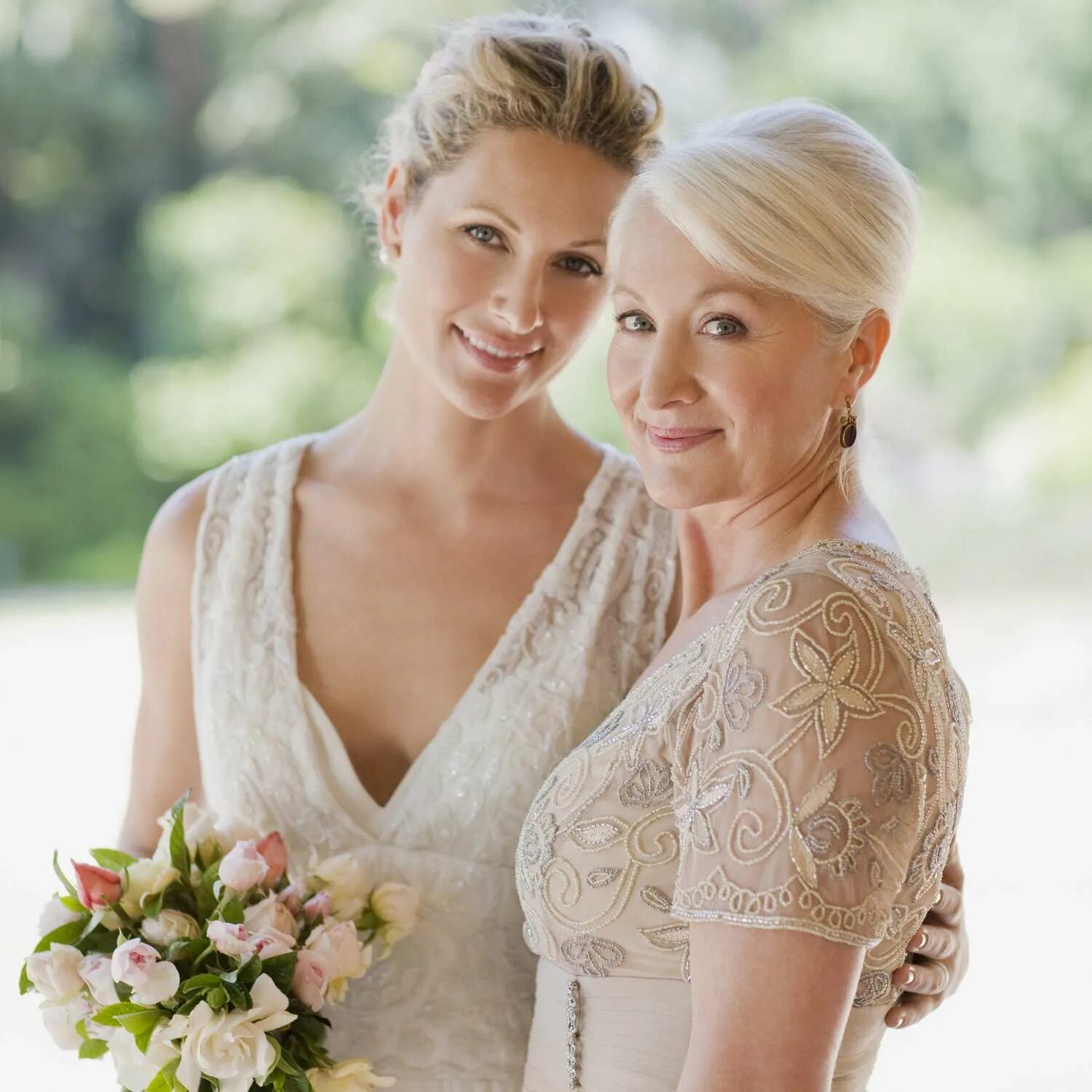 Красивые прически на свадьбу маме жениха What Should Stepparents Wear to Their Stepchild's Wedding?