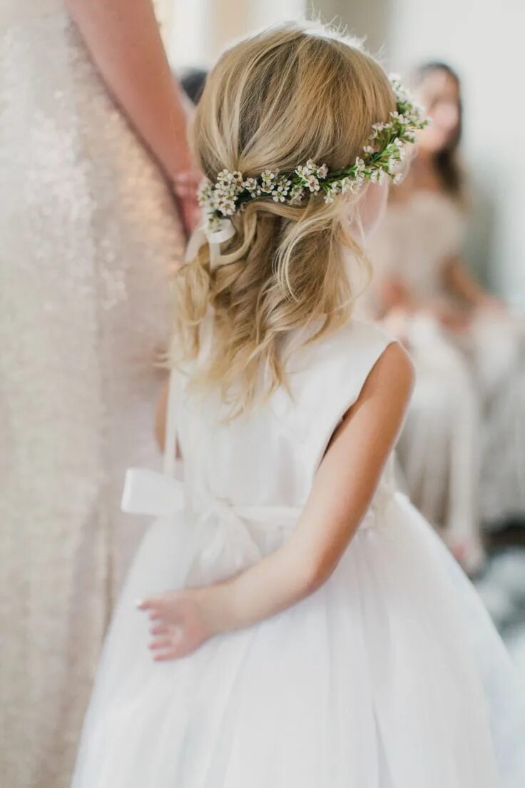 Красивые прически на свадьбу ребенку Pin by Tips For Beginner Photography on New Image Wedding Photography Flower gir