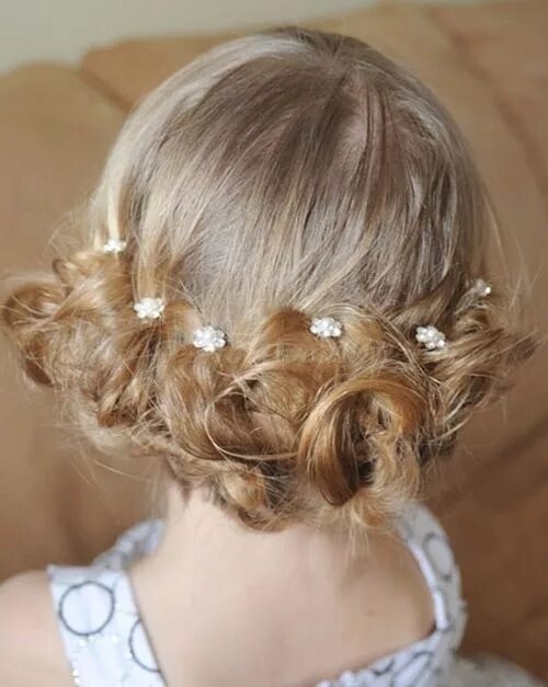 Красивые прически на свадьбу ребенку hairstyles-for-weddings.com in 2024 Flower girl hairstyles, Flower girl hairstyl