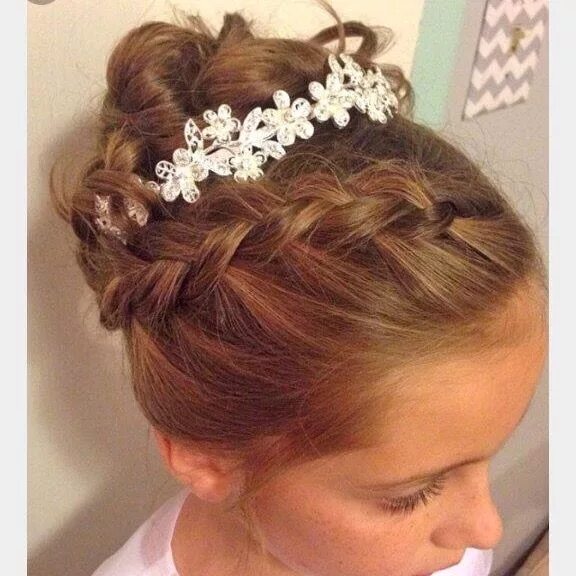 Красивые прически на свадьбу ребенку Pin by Amy Howells on You're So Vain Kids hairstyles for wedding, Flower girl ha