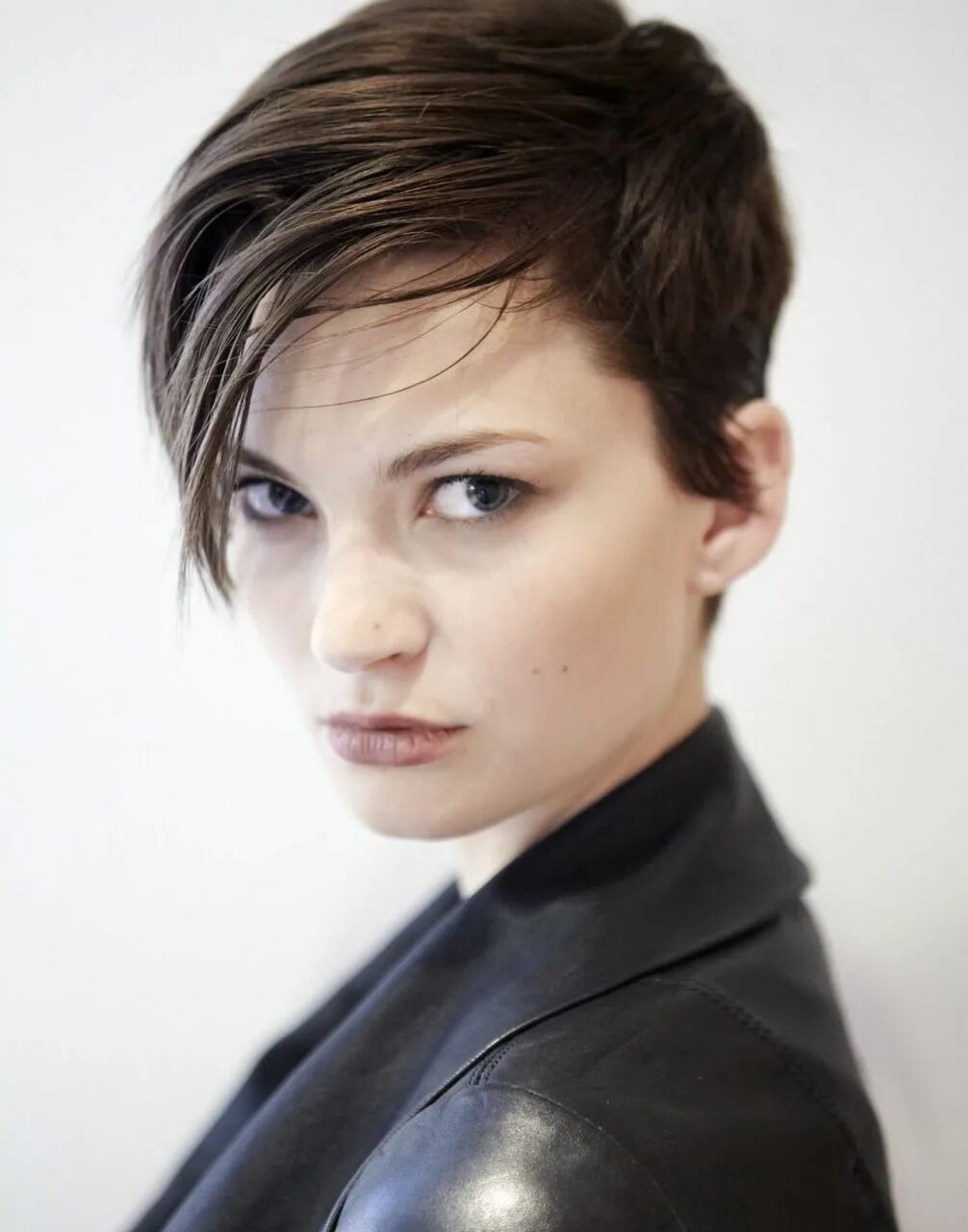 Красивые прически под мальчика Pin on hair