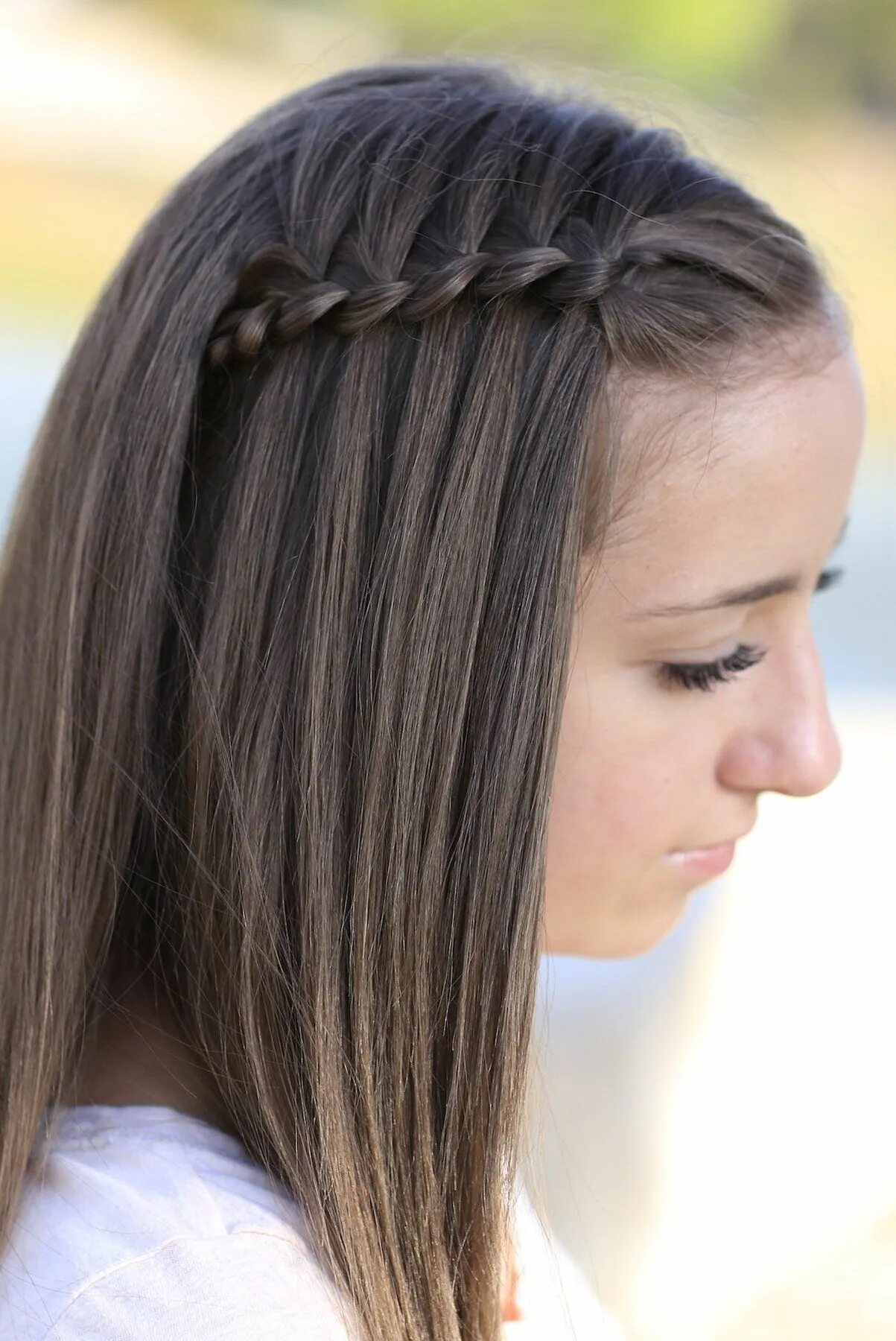 Красивые прически подростков на средние волосы waterfall braid - Google Search Cute girls hairstyles, Medium hair styles, Trend