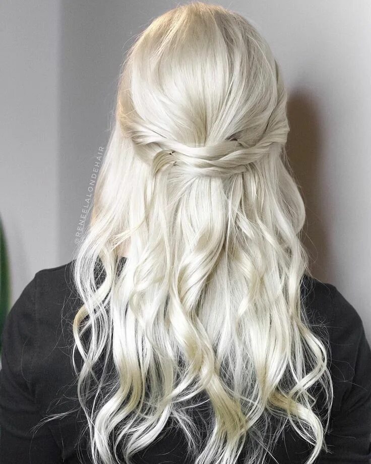 Красивые прически с белыми волосами Image may contain: one or more people and closeup Bridal hair updo, Platinum blo