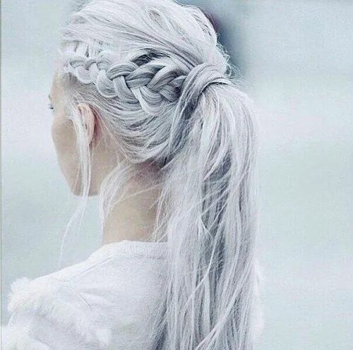 Красивые прически с белыми волосами 20 Formas fáciles de peinar tu cabello con una cola de caballo Hair styles, Hair