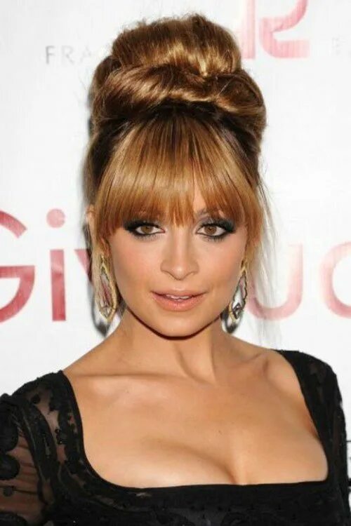 Красивые прически с челкой на средние 60 Easy Updo Hairstyles for Medium Length Hair in 2024 Hair updos, Hairstyles wi