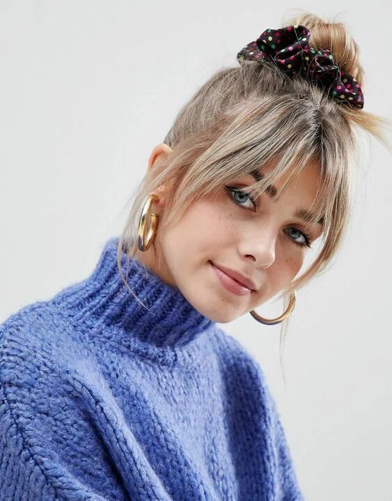 Красивые прически с челкой шторкой 13 Lip Shades We're Swooning for This Fall Hair styles, Long hair styles, Grunge