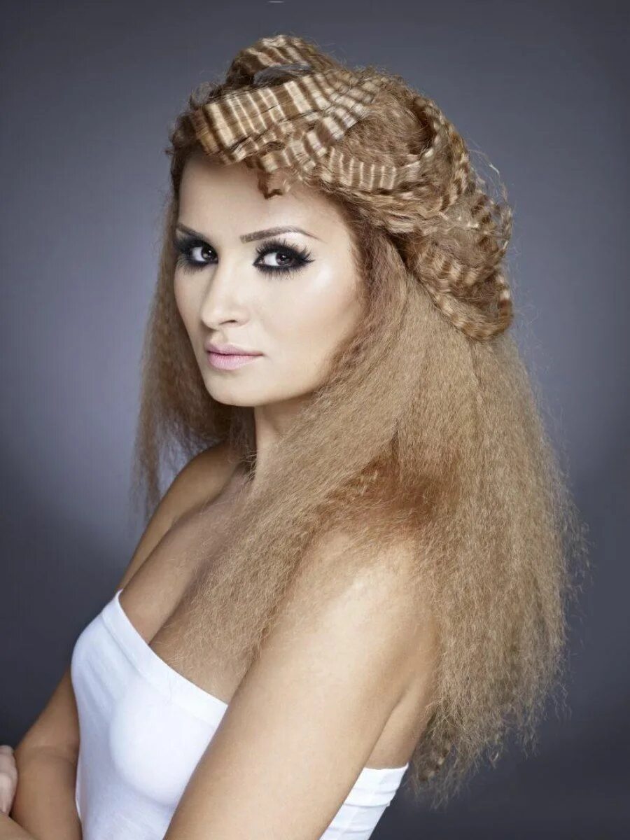 Красивые прически с гофре Found on Bing from www.hairfinder.com Haircuts for long hair, Pinterest short ha