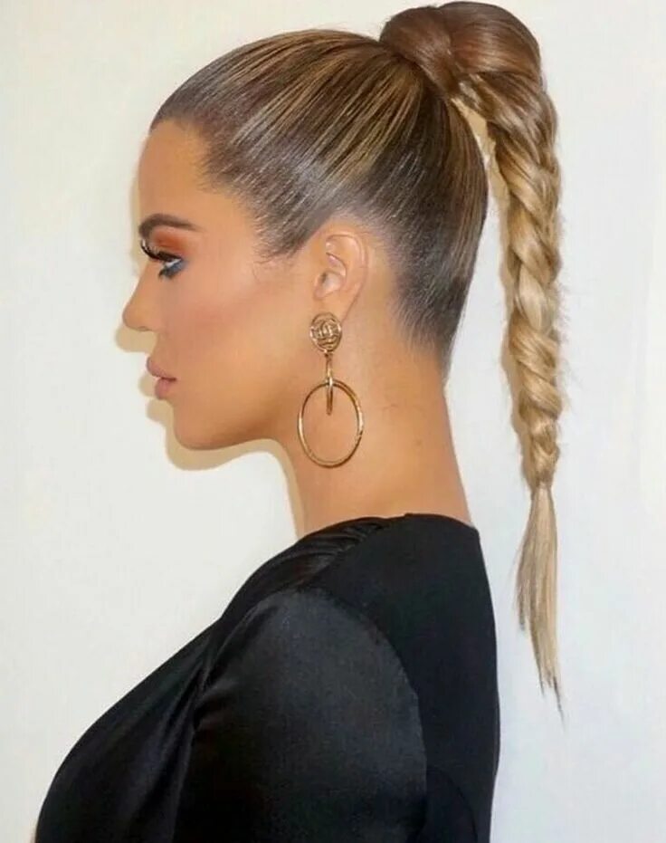 Красивые прически с хвостом Pin by Juliya Ray on Красота и прически Khloe kardashian hair, Long hair styles,