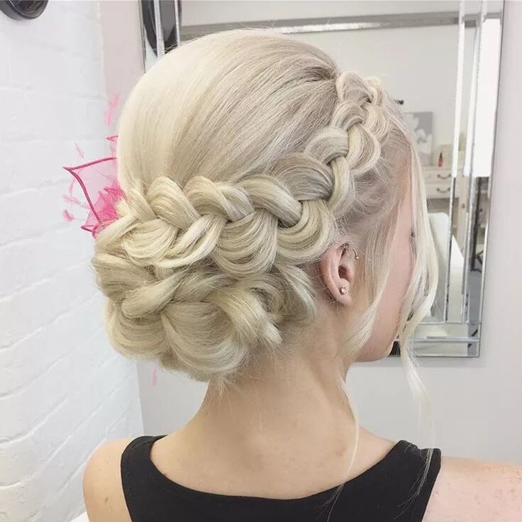 Красивые прически с косами A day at the races for the lovely @hannalouisax #SweetHearts #braids #updo #mode