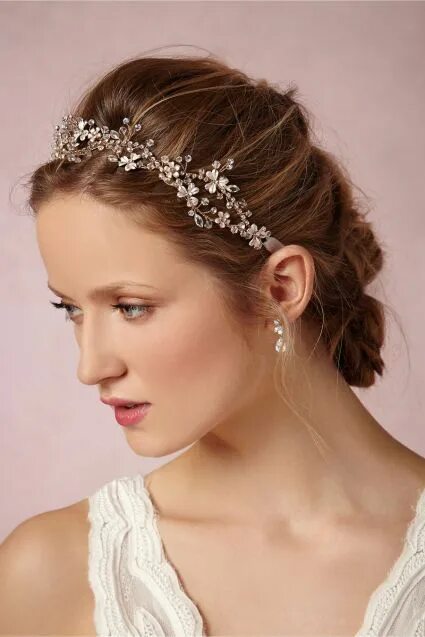 Красивые прически с ободком Los 65 peinados más encantadores para que luzcas perfecta en tu boda: Todas las 