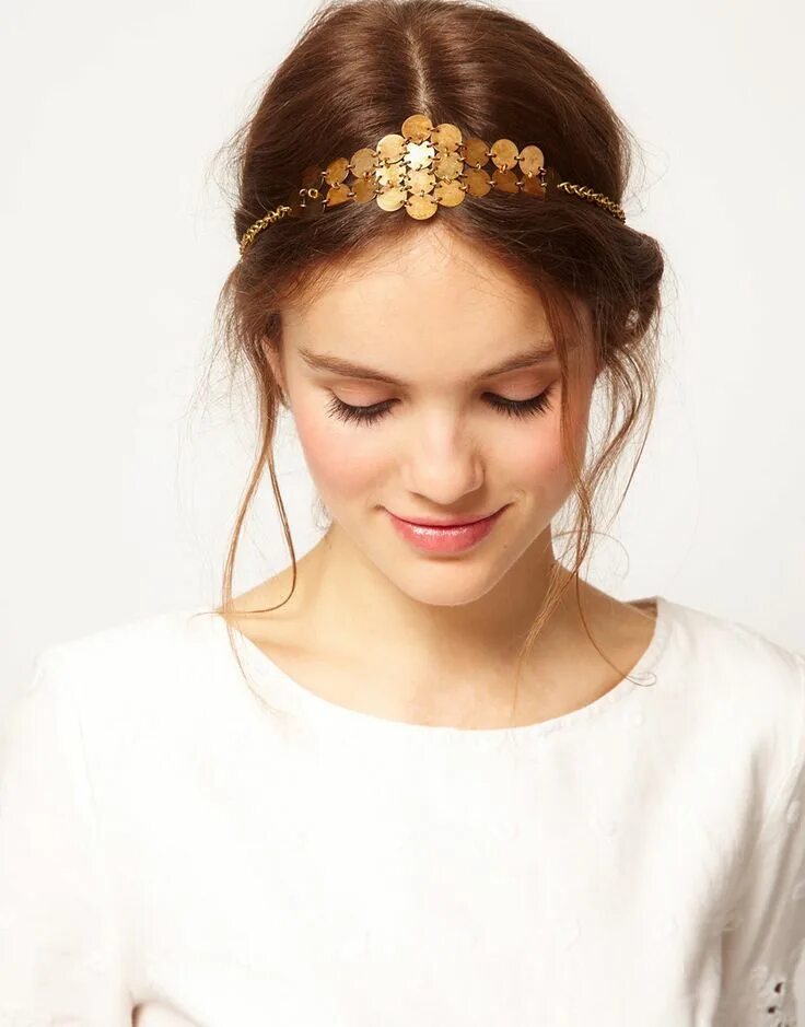 Красивые прически с ободком Comment s'habiller chic et classe femme ? être élégante bien habillée Hair jewel