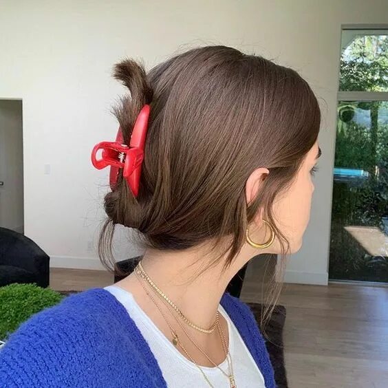 Красивые прически с помощью крабика pinterest ☆ @jocelynkchan Bandanna hairstyles, Model hair, Hair styles