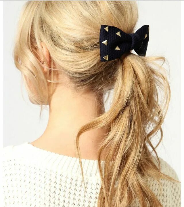 Красивые прически с заколкой бант Pin de Ashlee Rohloff en Hair styles Peinados, Cabello, Peinados diarios