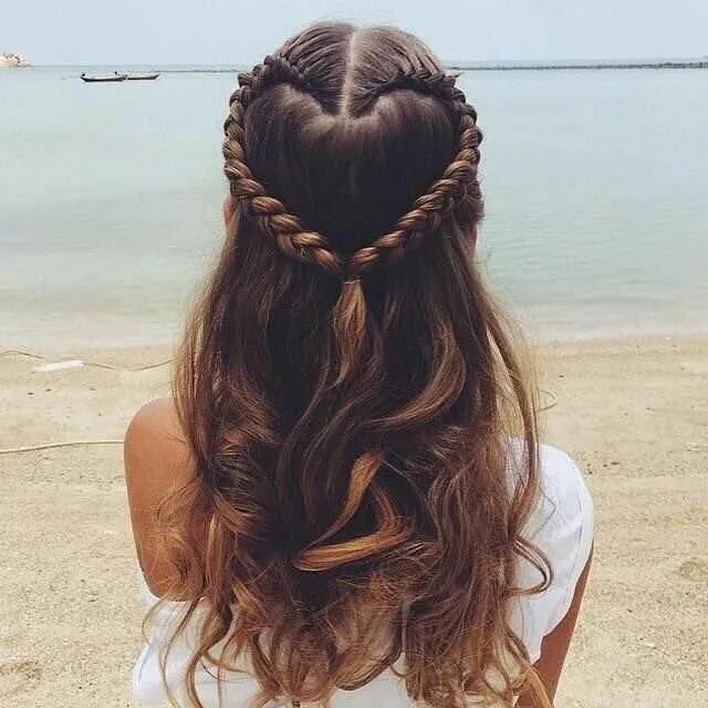 Красивые прически сердечки Beach hairstyles for your calling - Geflochtene Frisuren - #Beach #calling #Fris