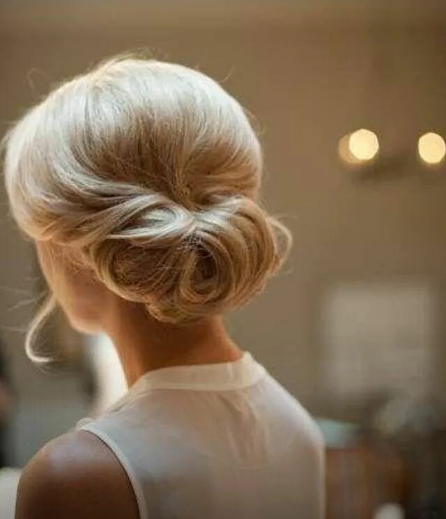 Красивые прически сзади фото Wedding guest hair Wedding hairstyles, Hair inspiration, Up hairstyles