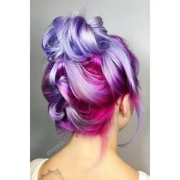 Красивые прически цветные Designer Clothes, Shoes & Bags for Women SSENSE Hair color pastel, Cute hairstyl