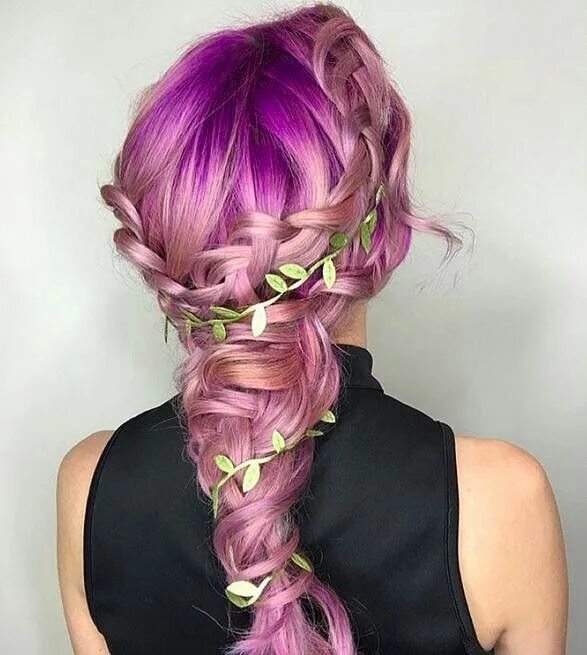 Красивые прически цветом Pin by Людмила Ланина on Красоту ничем не испортить. Ombre hair, Hair styles, Sc
