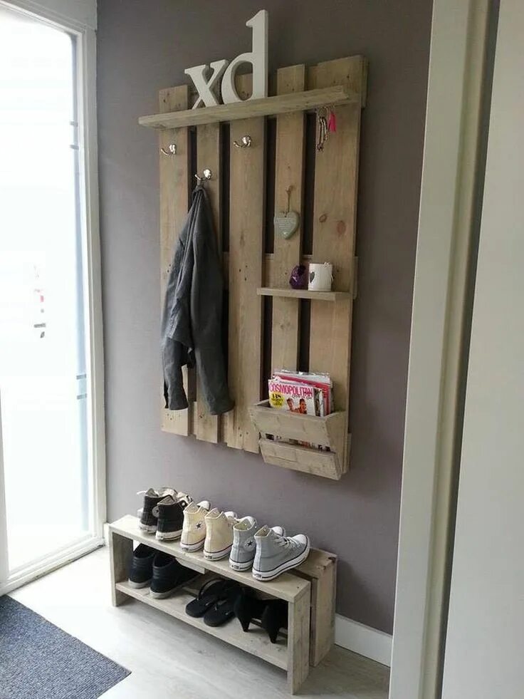 Красивые прихожие своими руками фото Leuke kapstok gemaakt van pallethout. Door xenia Home deco, Ahşap ev dekorasyonu