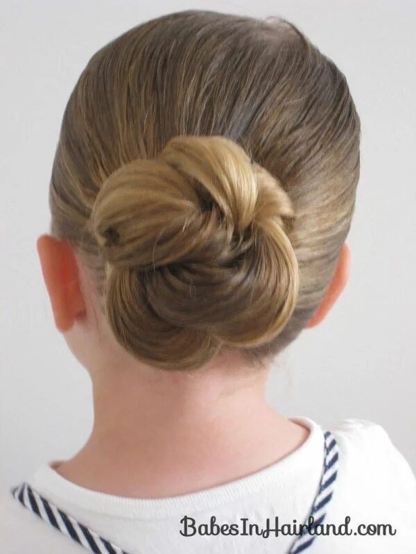 Красивые пучки для девочек прическа Épinglé sur Flower Girl Hairstyles