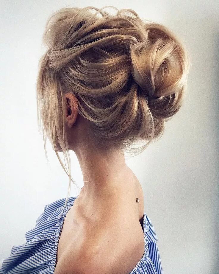 Красивые пучки на средние волосы фото @tonyastylist Wedding hairstyles, Long hair styles, Short hair styles