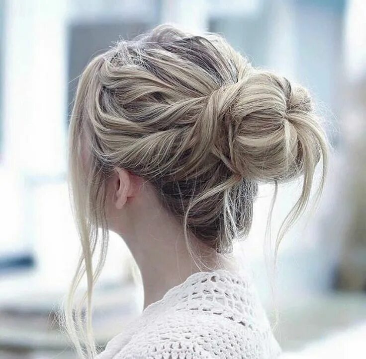 Красивые растрепанные прически Chignon Everyday hairstyles, Travel hairstyles, Pretty hairstyles