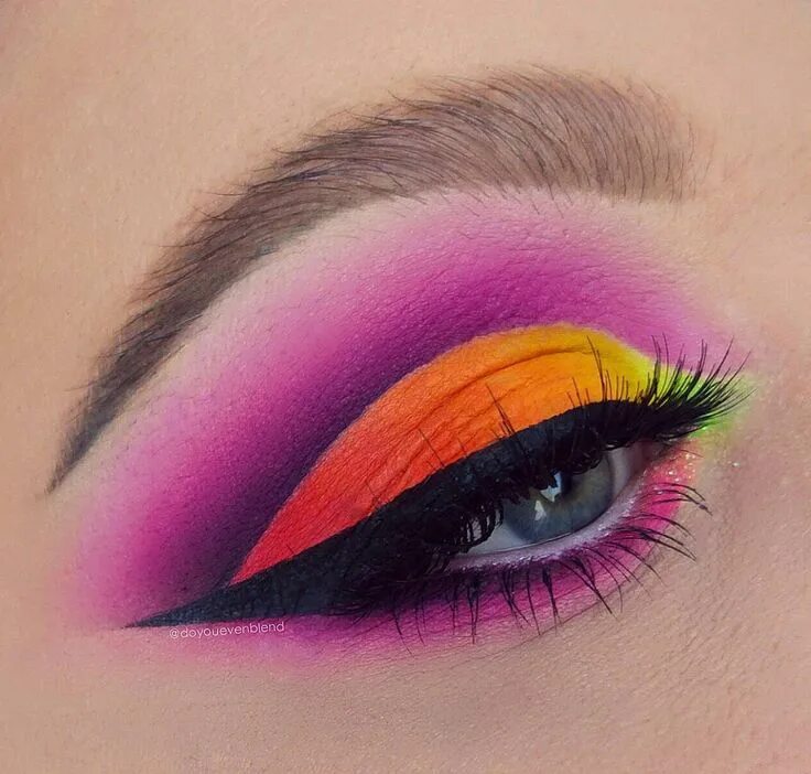 Красивые разноцветные макияжи Instagram photo by KATINA K * Apr 6, 2016 at 1:13am UTC Rainbow makeup, Neon mak