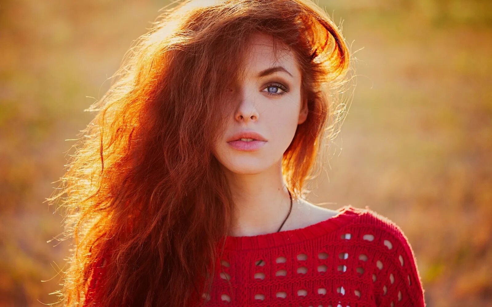 Красивые рыжие прически Wallpaper : sunlight, women outdoors, redhead, model, depth of field, long hair,