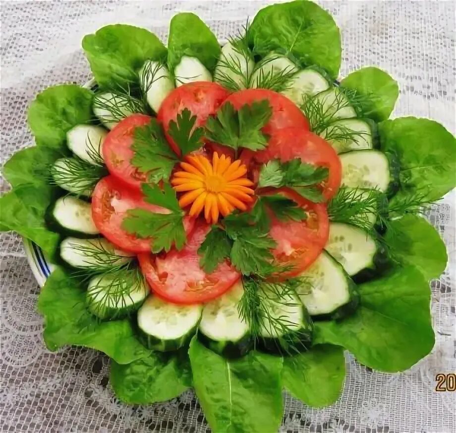 Красивые салаты из овощей оформление Умный дом Вегетарианские закуски, Пищевые украшения, Поднос с вегетарианской пищ