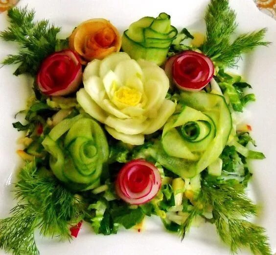 Красивые салаты из овощей оформление aranjament floral aperitive festive Гарниры, Фруктовый карвинг, Поднос с вегетар